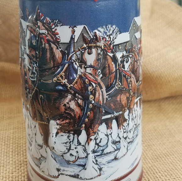 Budweiser 1989 Collector's Series Stein - Picture 2 of 4